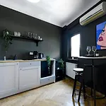 Vibrant Charm - Cozy In The Heart Of The Lejlighed Bukarest