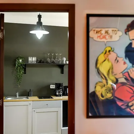 Vibrant Charm - Cozy In The Heart Of The *