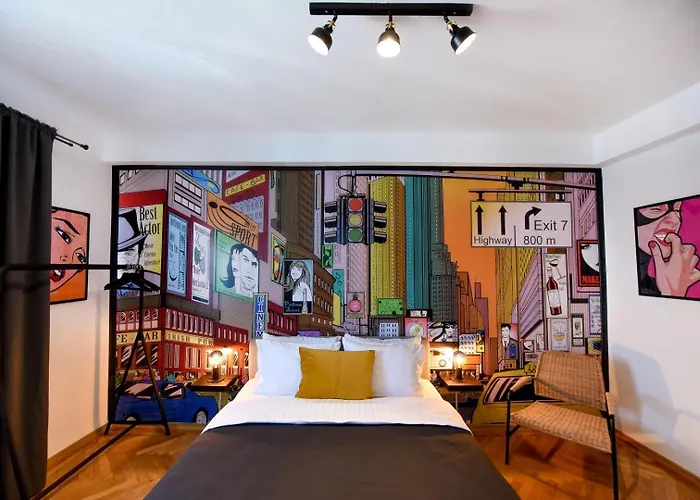 Vibrant Charm - Cozy In The Heart Of The Appartamento Bucarest