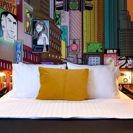 Apartment Vibrant Charm - Cozy In The Heart Of The Bucharest
