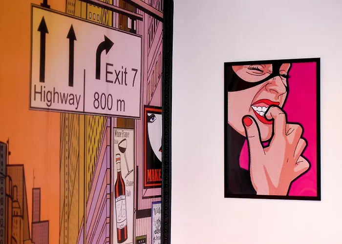 Vibrant Charm - Cozy In The Heart Of The Apartament *