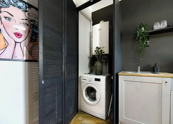 Vibrant Charm - Cozy In The Heart Of The Apartament